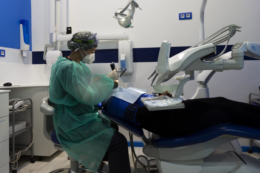 que-nos-diferencia-otras-clinicas-dentales-vigo
